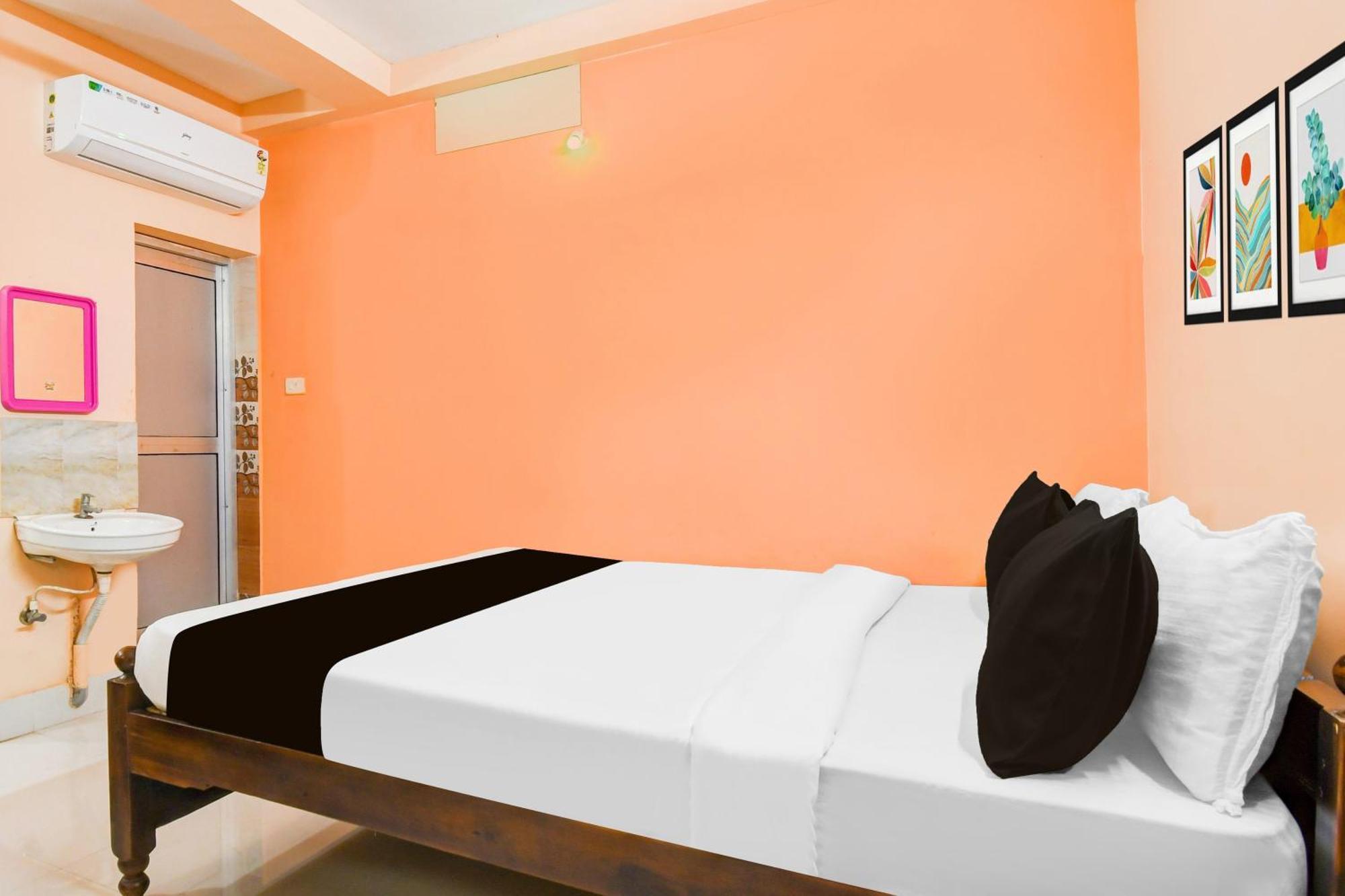 Hotel Super O Dakshin Dwar Formerly Radha Krishna Niwas