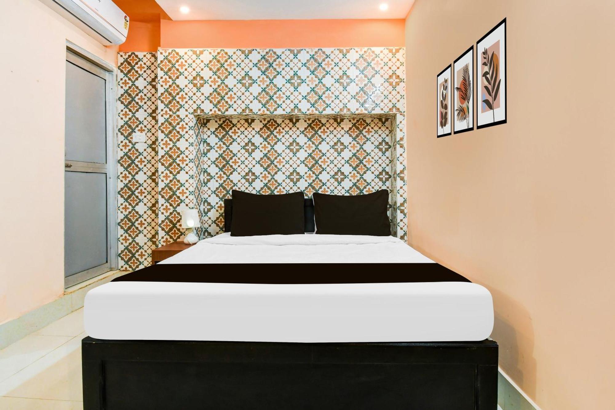 Super O Dakshin Dwar Formerly Radha Krishna Niwas Hotel *